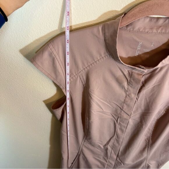 Arc’teryx Cala Taupe Athletic Dress Women’s Small Cream - Picture 14 of 16